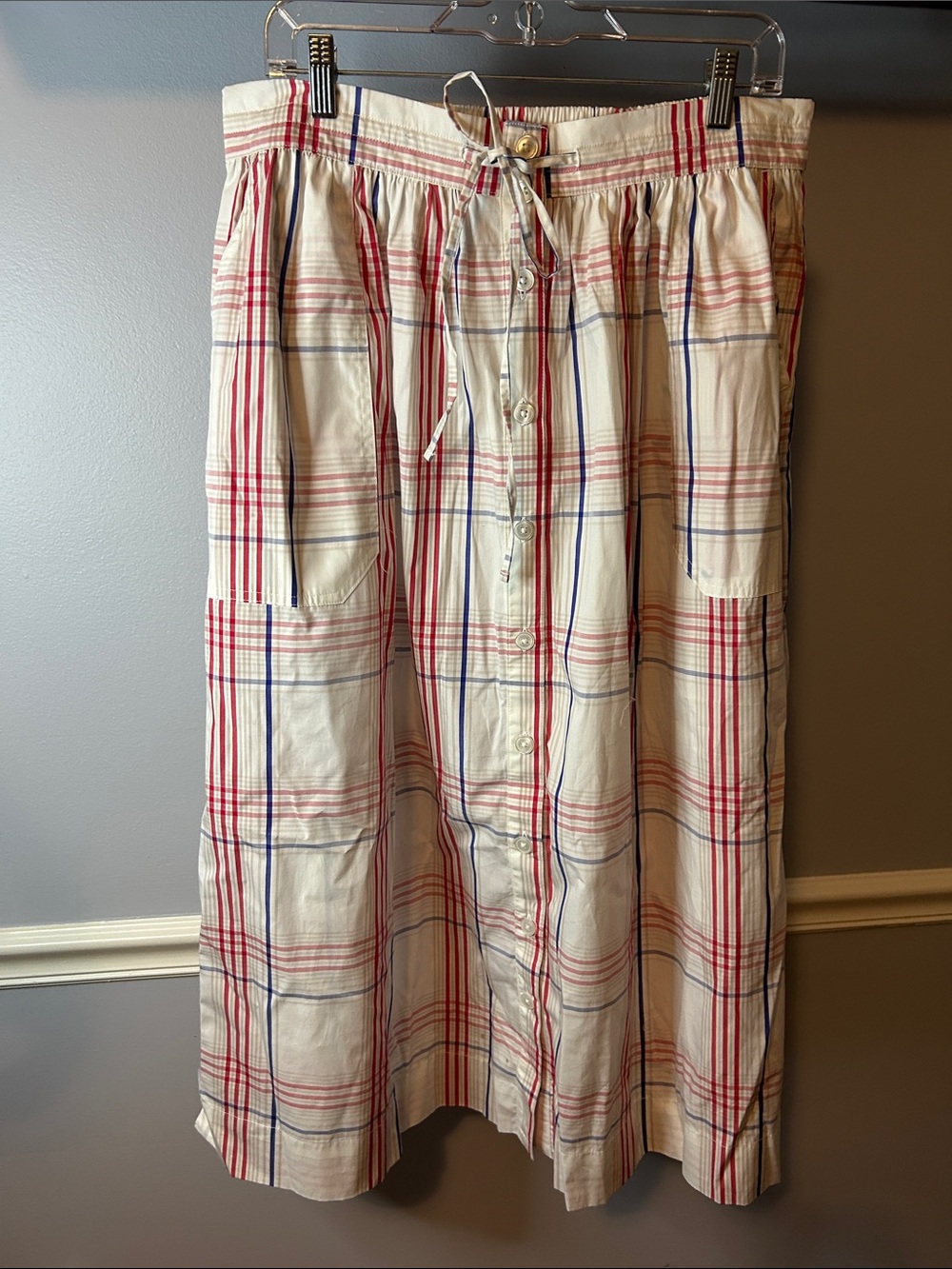 Button-Front Plaid Midi Skirt with Drawstring Waist - White with Red & Blue